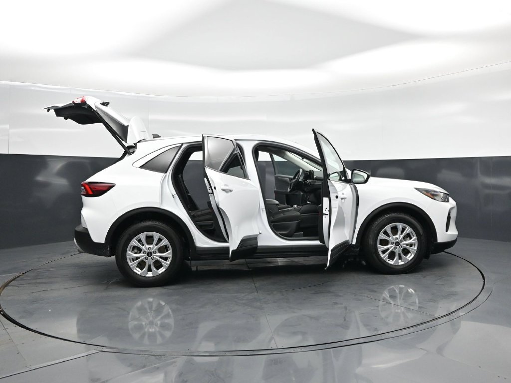 Certified 2023 Ford Escape Active FWD image 5