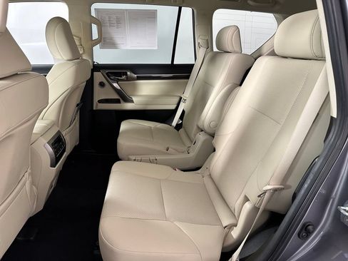 Used 2023 Lexus GX 460 Premium AWD/4WD image 19