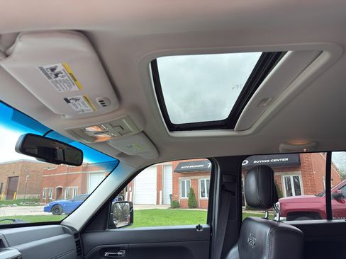 Used 2011 Jeep Liberty Limited Jet image 12