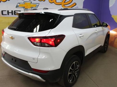Used 2025 Chevrolet TrailBlazer LT FWD image 4