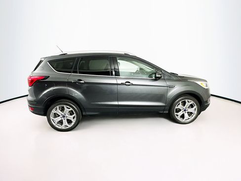 Used 2019 Ford Escape Titanium image 10