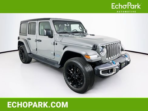 Used 2023 Jeep Wrangler Unlimited Sahara w/ Cold Weather Group AWD/4WD image 1