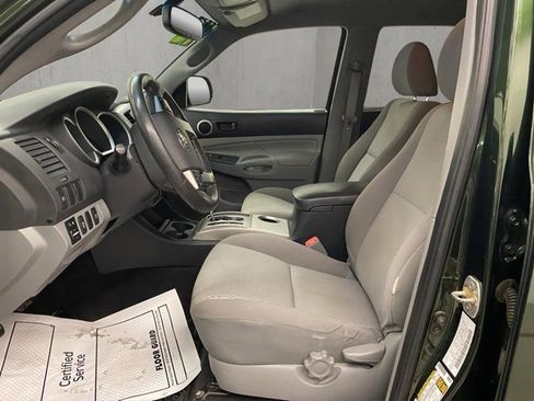 Used 2012 Toyota Tacoma 4x4 Double Cab w/ SR5 Pkg image 11