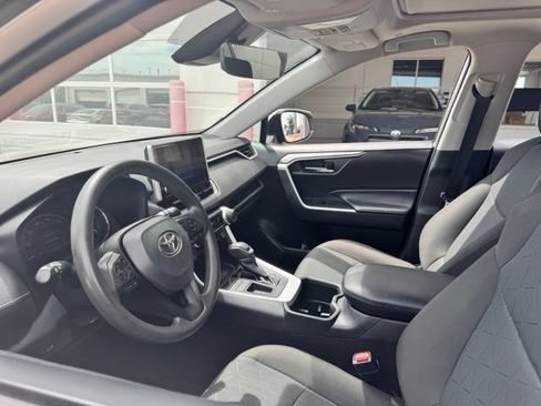 Used 2023 Toyota RAV4 XLE w/ Convenience Package FWD image 9