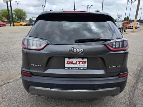 Used 2019 Jeep Cherokee Limited w/ Luxury Group AWD/4WD image 6