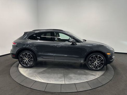 Used 2026 Porsche Macan AWD/4WD image 8