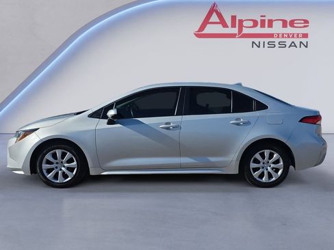 Used 2024 Toyota Corolla LE image 2