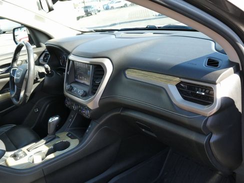 Used 2019 GMC Acadia Denali image 15