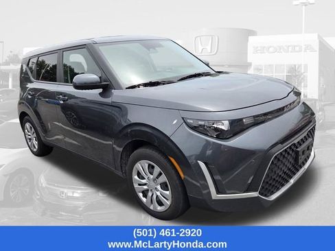 Used 2023 Kia Soul LX FWD image 6