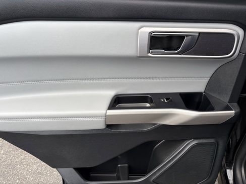 Used 2021 Ford Explorer XLT w/ Equipment Group 202A image 56