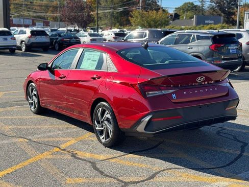 New 2025 Hyundai Elantra Sport image 3