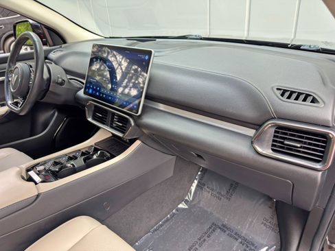 Used 2023 VinFast VF 8 Plus AWD/4WD image 14