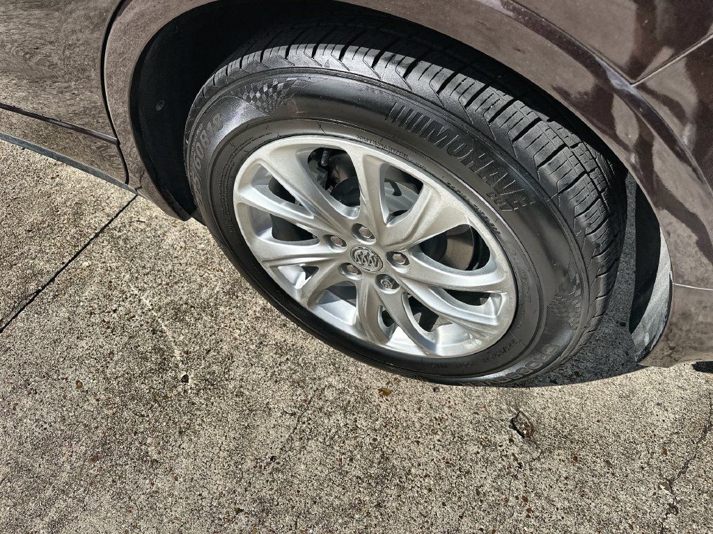 Used 2020 Buick Envision Preferred FWD image 12