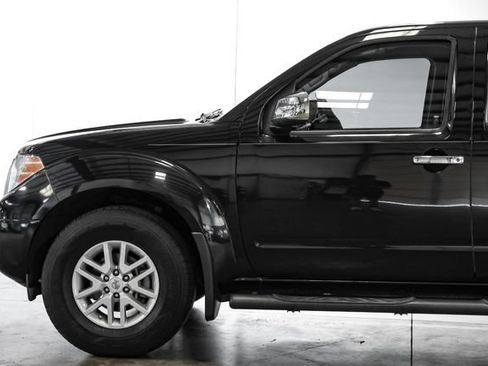 Used 2019 Nissan Frontier SV RWD image 19