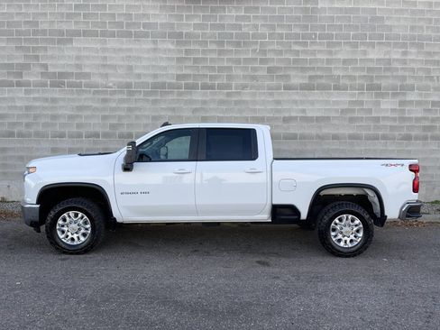 Used 2022 Chevrolet Silverado 2500 LT w/ Fleet Comfort Package image 6
