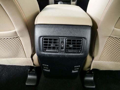 Used 2019 Toyota 4Runner SR5 Premium AWD/4WD image 18
