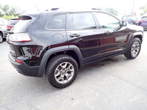 Used 2021 Jeep Cherokee Trailhawk AWD/4WD image 6