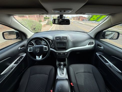 Used 2018 Dodge Journey SXT w/ Blacktop Package image 13
