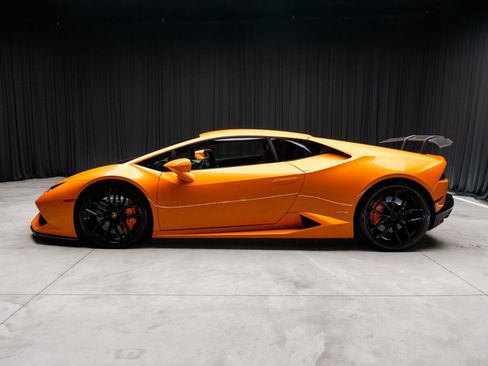 Used 2015 Lamborghini Huracan LP 610-4 image 12