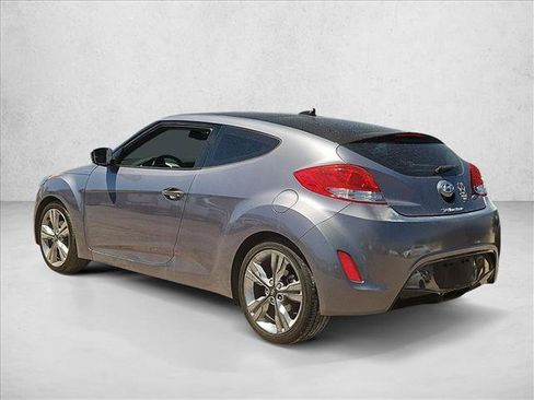 Used 2016 Hyundai Veloster w/ Option Group 02 FWD image 7