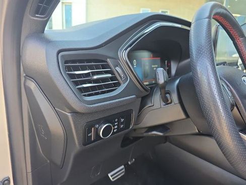 Certified 2024 Ford Escape ST-Line w/ Tech Pack #1 image 17