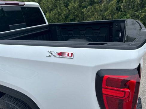 Used 2024 GMC Sierra 1500 Elevation w/ Preferred Package AWD/4WD image 32
