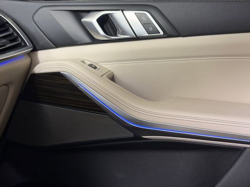 Used 2020 BMW X5 sDrive40i w/ M Sport Package image 25