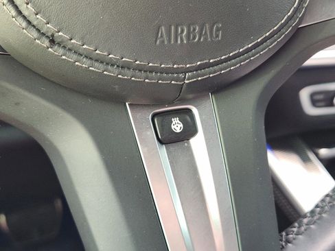 Used 2022 BMW X5 xDrive40i w/ M Sport Package image 29