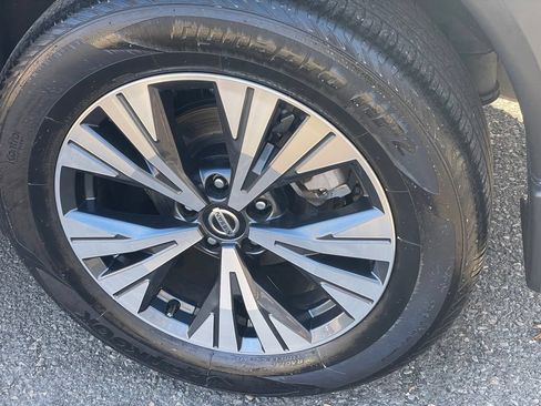 Certified 2023 Nissan Rogue SV w/ SV Premium B Package AWD/4WD image 28