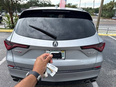 Used 2023 Acura MDX Type S AWD/4WD image 8