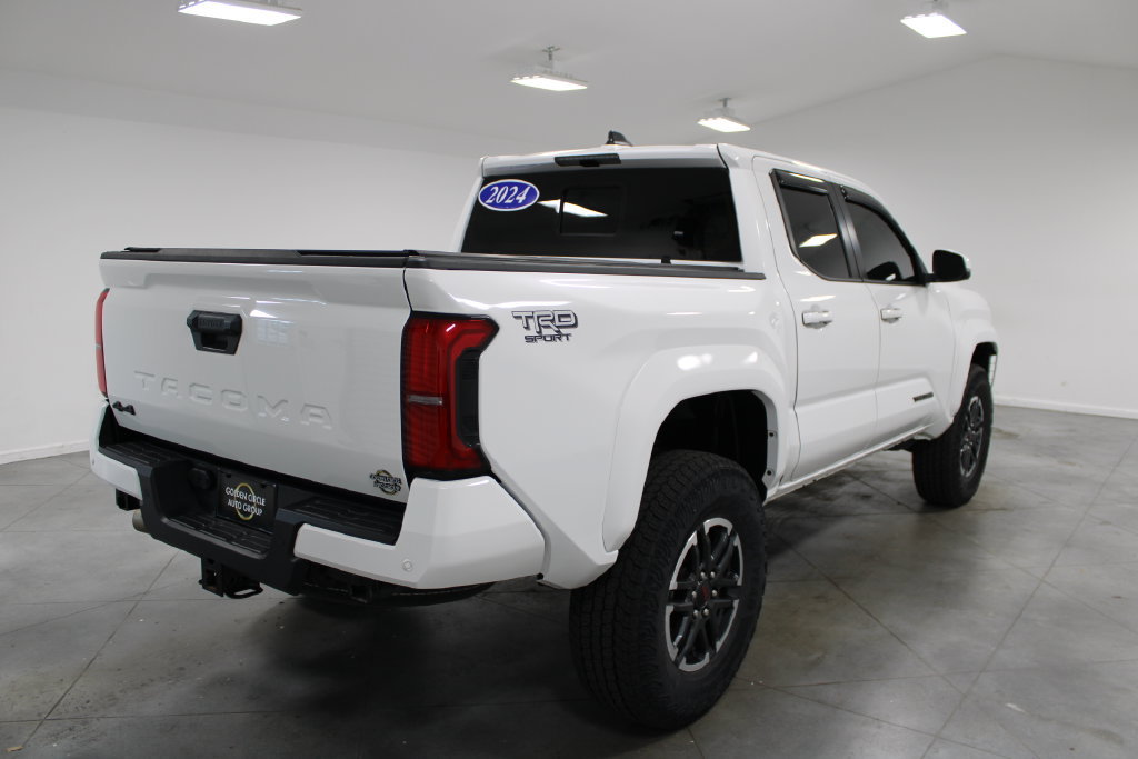 Used 2024 Toyota Tacoma TRD Sport w/ TRD Sport Upgrade Package AWD/4WD image 9