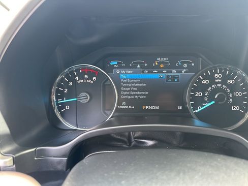 Used 2019 Ford F150 Lariat w/ FX4 Off-Road Package image 29