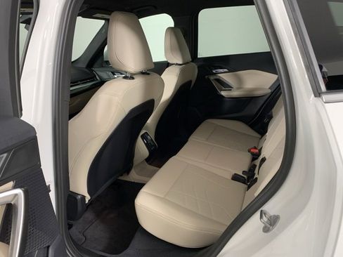 Used 2025 BMW X1 xDrive28i w/ Technology Package image 34