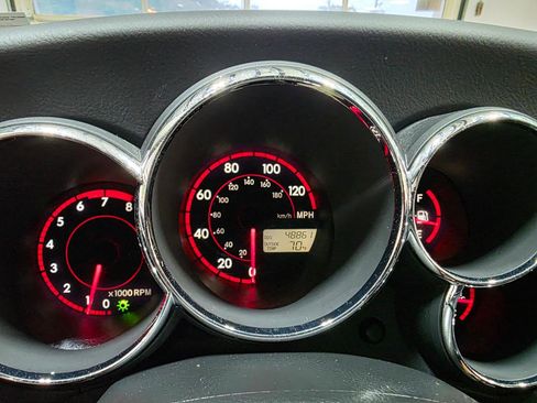 Used 2004 Toyota Matrix AWD image 38