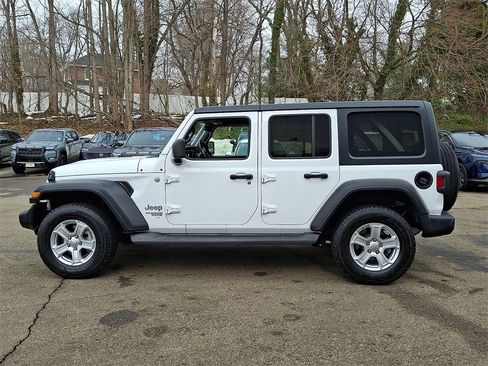 Used 2019 Jeep Wrangler Unlimited Sport S image 5