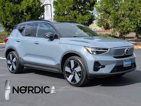 Used 2023 Volvo XC40 Recharge Ultimate AWD/4WD image 1