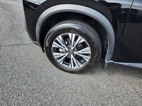 Used 2022 Nissan Rogue SV AWD/4WD image 8