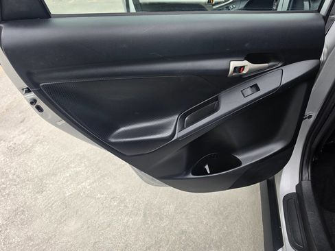 Used 2009 Pontiac Vibe w/ Preferred Package image 20