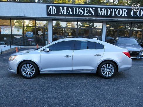Used 2015 Buick LaCrosse image 7