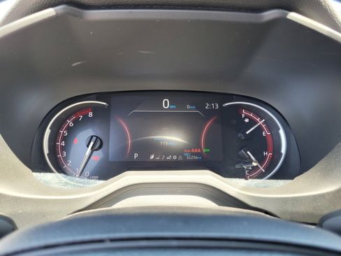 Used 2025 Toyota RAV4 XLE AWD/4WD image 23