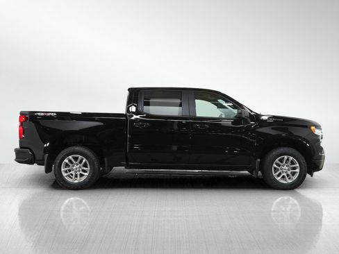 Used 2024 Chevrolet Silverado 1500 RST AWD/4WD image 7