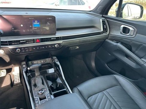 Used 2024 Kia Sorento SX Prestige image 28