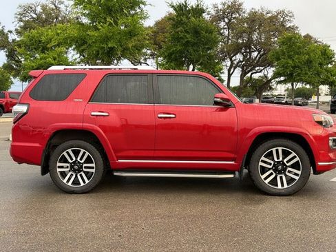 Used 2022 Toyota 4Runner Limited RWD image 4