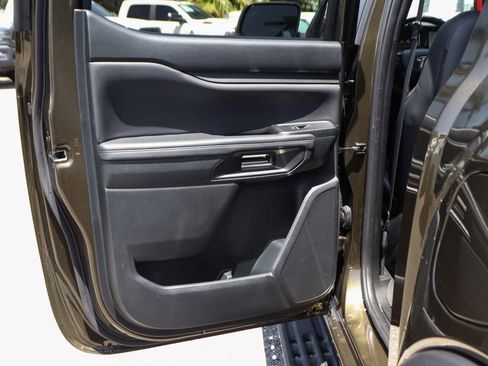 Used 2025 Ford Ranger Raptor AWD/4WD image 31