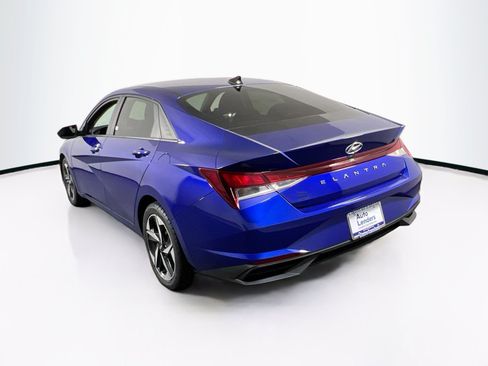 Used 2023 Hyundai Elantra SEL w/ Convenience Package FWD image 7