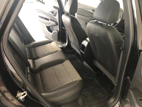 Used 2024 Chevrolet Trax LT w/ Driver Confidence Package image 13