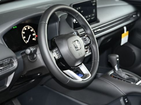New 2026 Honda HR-V EX-L image 14