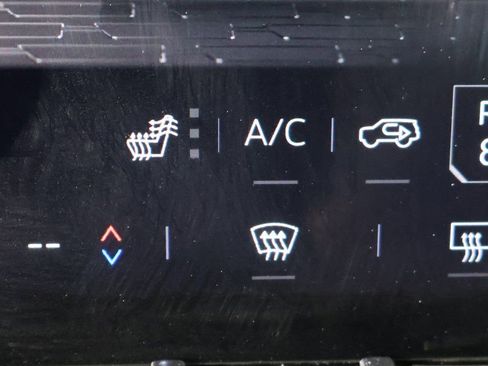 Used 2024 GMC Acadia Elevation image 51