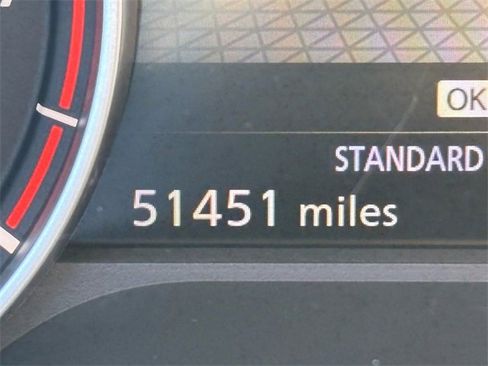 Used 2021 Nissan Rogue SL image 32