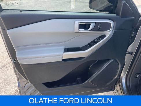 Used 2023 Ford Explorer XLT w/ Equipment Group 202A AWD/4WD image 14